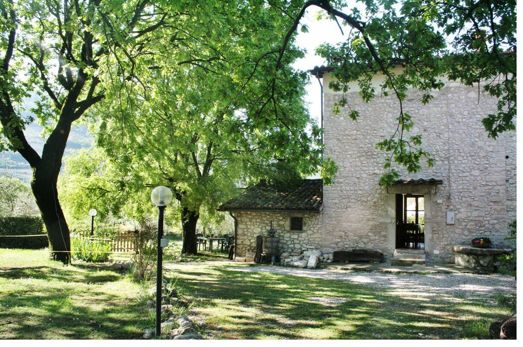 Casale Le Due Querce Guest House Ferentillo Bagian luar foto