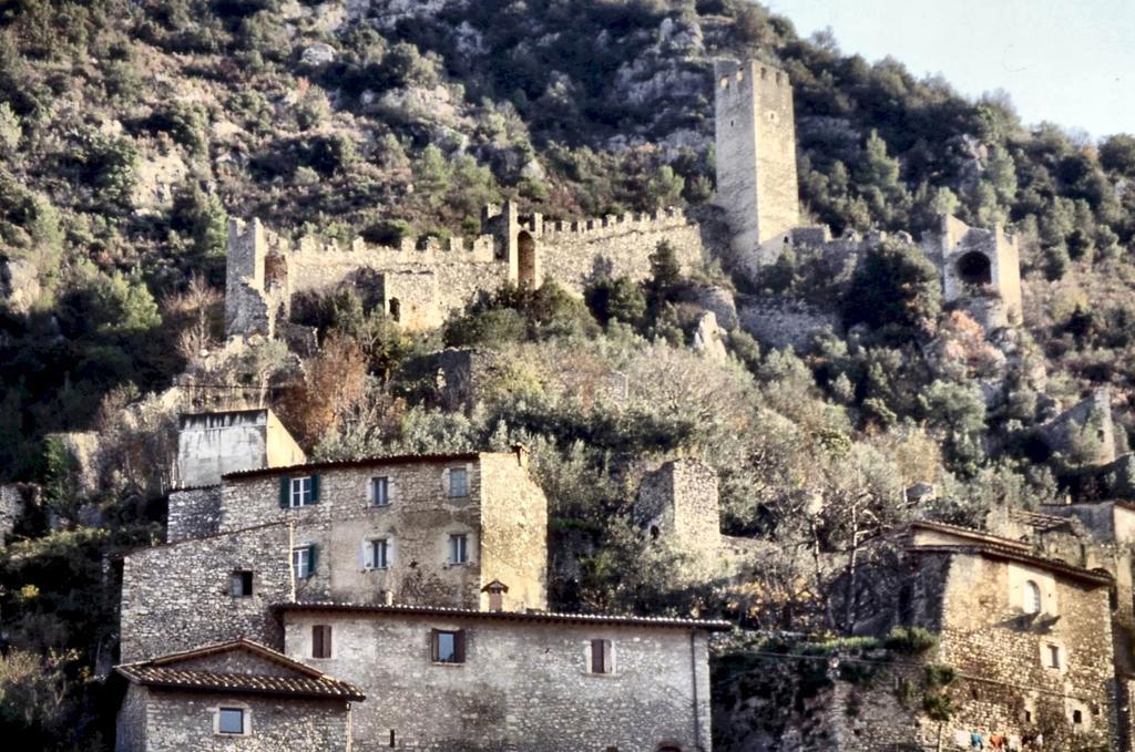 Casale Le Due Querce Guest House Ferentillo Bagian luar foto